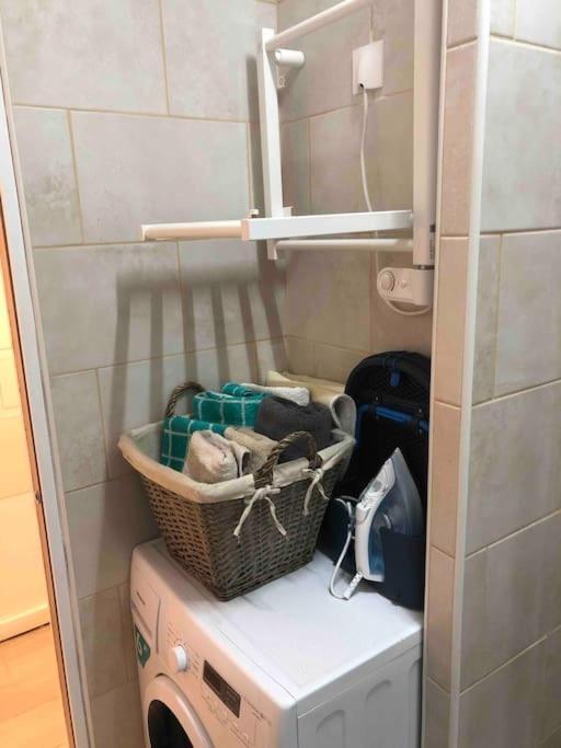 T1 Standing La Defense - 10 Min Paris & U Arena Appartement *
